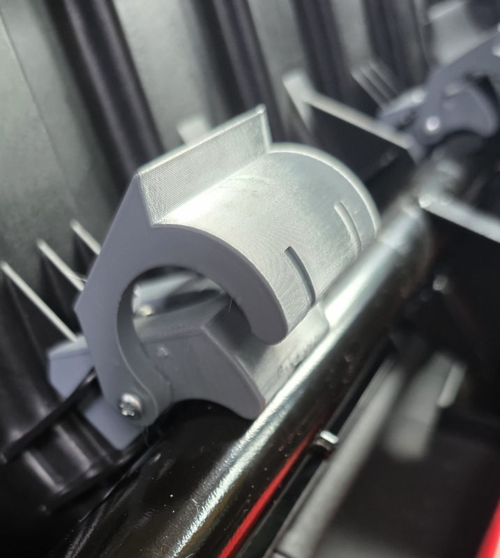 REAR SEAT QUICK RELEASE BRACKET 1